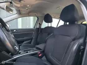 Renault Mégane (2017) thumbnail 7
