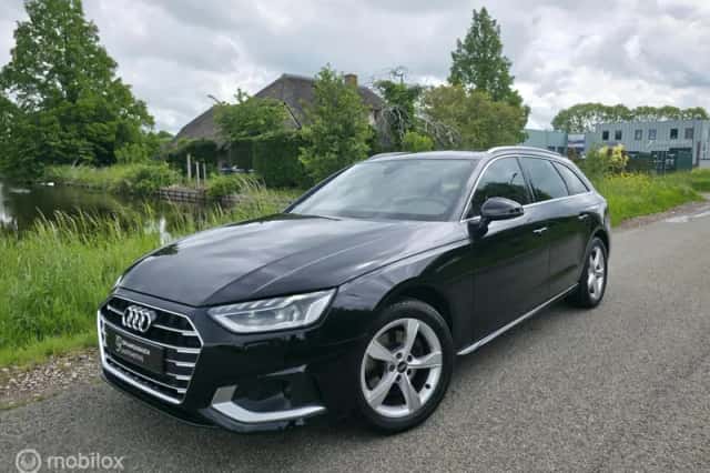Audi A4 (2021) thumbnail 1