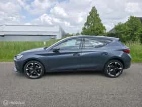 CUPRA Leon (2022) thumbnail 33