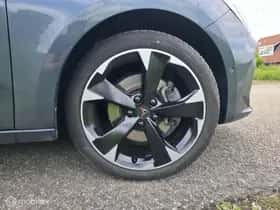 CUPRA Leon (2022) thumbnail 34