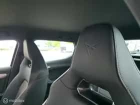 CUPRA Leon (2022) thumbnail 8