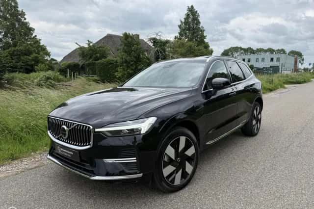 Volvo XC60 (2024) thumbnail 1