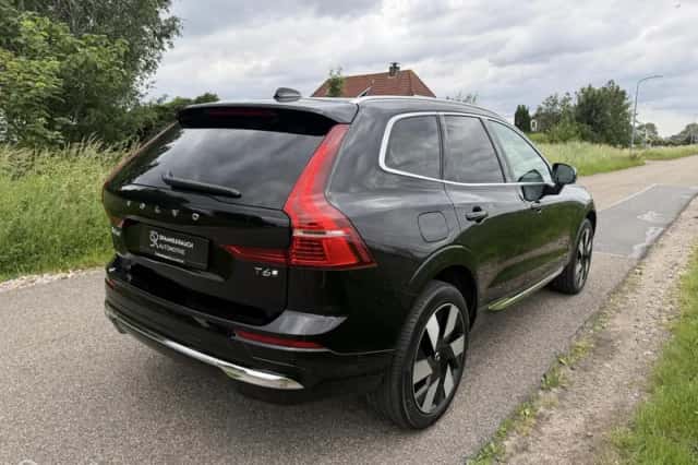 Volvo XC60 (2024) thumbnail 4