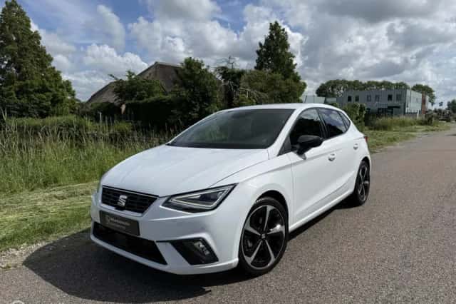 SEAT Ibiza (2023) thumbnail 1