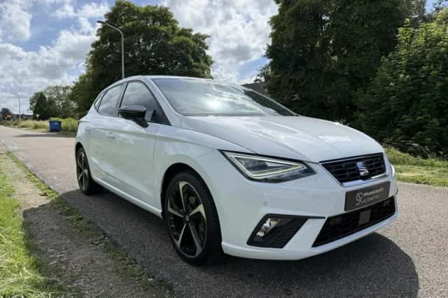 SEAT Ibiza (2023) thumbnail 3