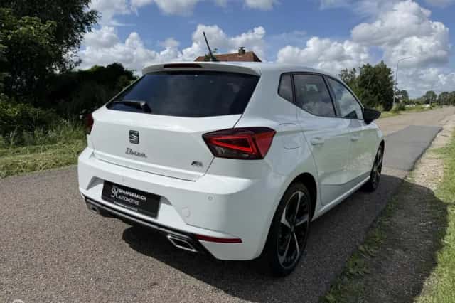 SEAT Ibiza (2023) thumbnail 4