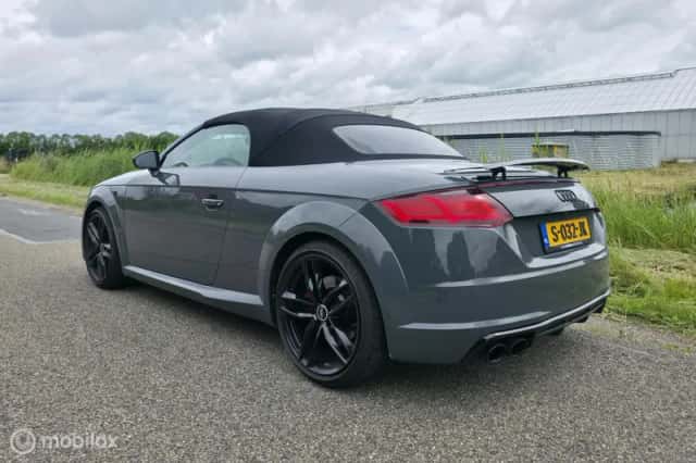 Audi TT (2016) thumbnail 2