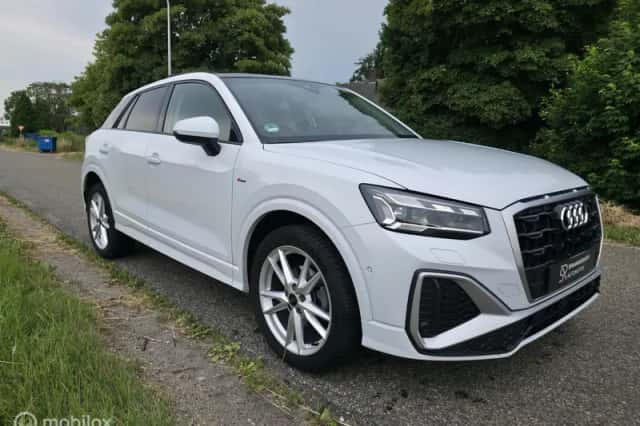 Audi Q2 (2024) thumbnail 4