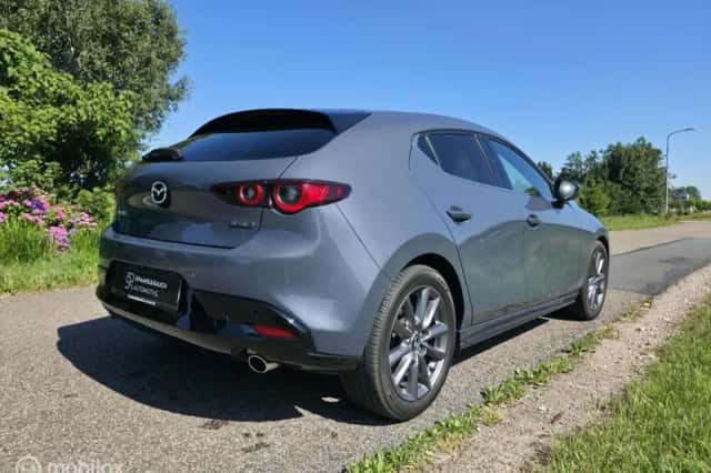 Mazda 3 (2023) thumbnail 4