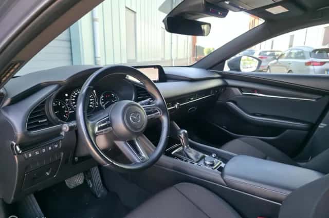 Mazda 3 (2023) thumbnail 6