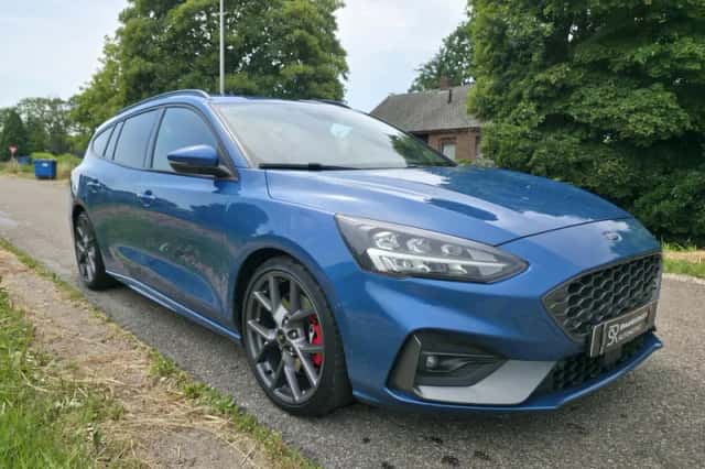 Ford Focus (2020) thumbnail 3