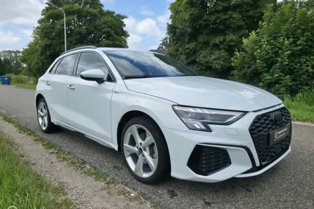 Audi A3 (2024) thumbnail 3