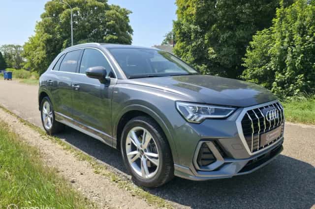 Audi Q3 (2023) thumbnail 4