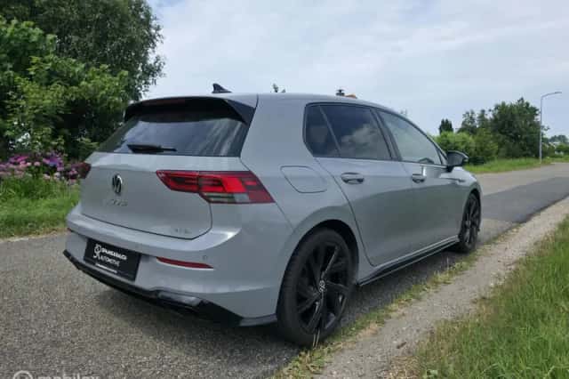 Volkswagen Golf (2023) thumbnail 4