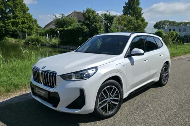 BMW X1 (2025) thumbnail 1