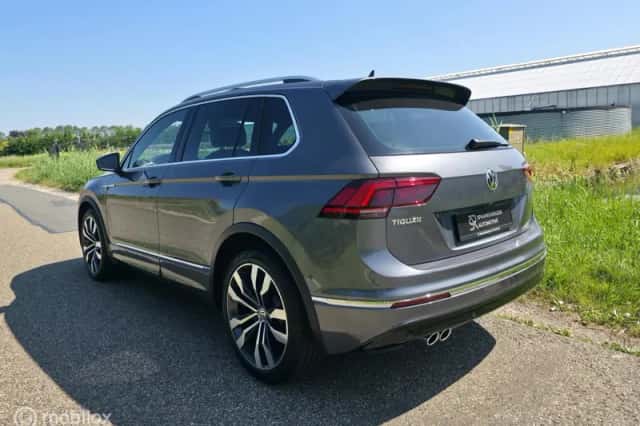 Volkswagen Tiguan (2020) thumbnail 3
