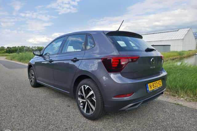 Volkswagen Polo (2021) thumbnail 2
