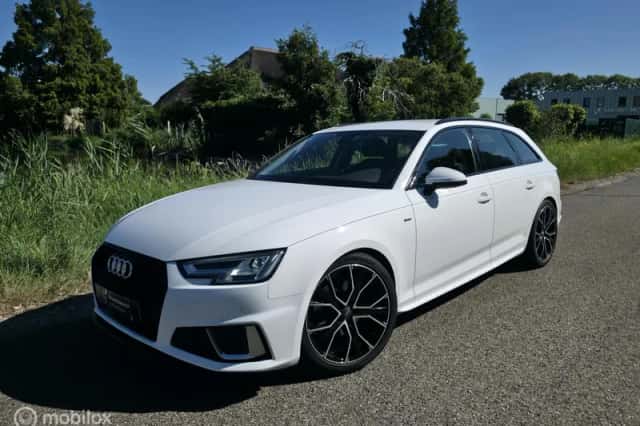 Audi A4 (2019) thumbnail 1