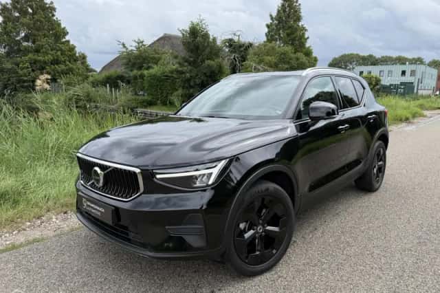 Volvo XC40 (2024) thumbnail 1