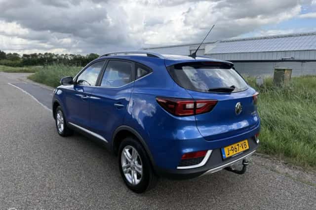 MG ZS EV (2020) thumbnail 2