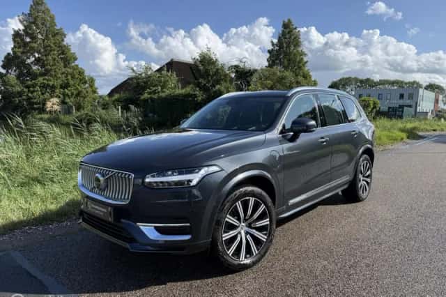 Volvo XC90 (2022) thumbnail 1