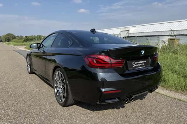 BMW M4 (2018) thumbnail 4