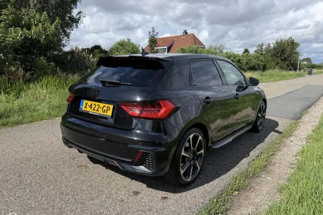 Audi A1 (2019) thumbnail 4