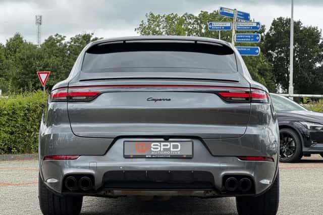 Porsche Cayenne (2020) thumbnail 5
