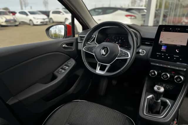 Renault Clio (2021) thumbnail 6
