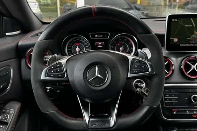 Mercedes-Benz CLA-Klasse (2015) thumbnail 6