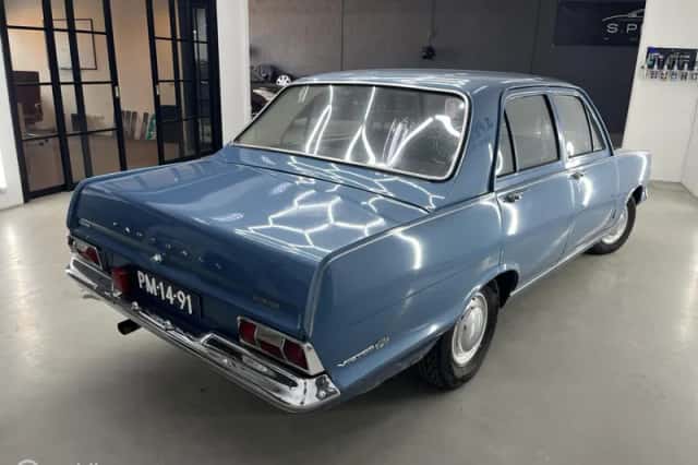 Vauxhall Victor (1967) thumbnail 2
