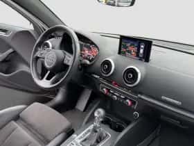 Audi A3 (2016) thumbnail 2