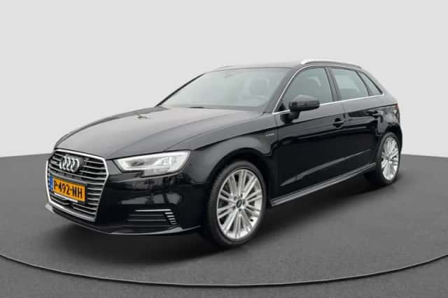 Audi A3 (2016) thumbnail 4