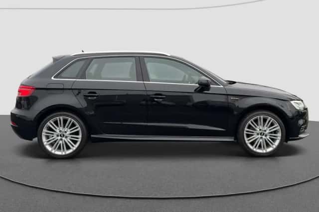 Audi A3 (2016) thumbnail 6