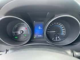 Toyota Auris (2018) thumbnail 16