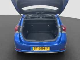 Toyota Auris (2018) thumbnail 23