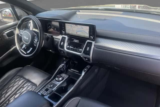 Kia Sorento (2020) thumbnail 2