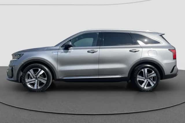 Kia Sorento (2022) thumbnail 5