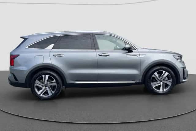 Kia Sorento (2022) thumbnail 6