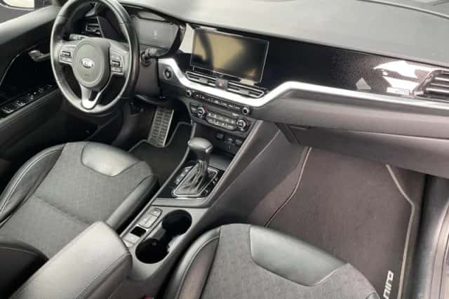 Kia Niro (2019) thumbnail 2