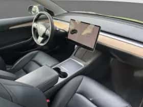 Tesla Model 3 (2018) thumbnail 2