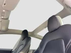 Tesla Model 3 (2018) thumbnail 22