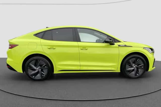 Škoda Enyaq (2022) thumbnail 2