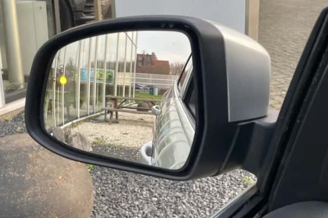 Ford Focus (2015) thumbnail 3