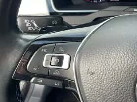 Volkswagen Passat (2016) thumbnail 14