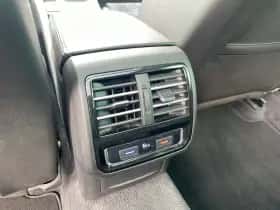 Volkswagen Passat (2016) thumbnail 26