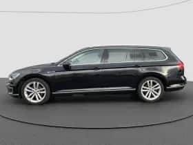 Volkswagen Passat (2016) thumbnail 8