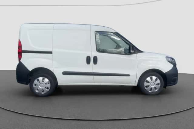Fiat Doblò (2019) thumbnail 2