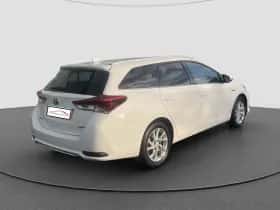 Toyota Auris (2017) thumbnail 3