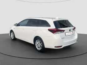 Toyota Auris (2017) thumbnail 6